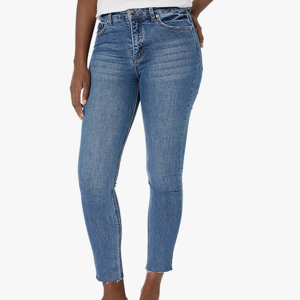 👖 Supplies by Union Bay High Rise Jeans